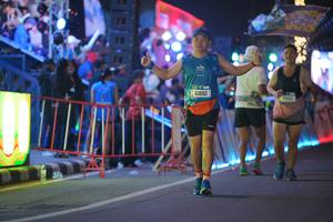 BIB: 2681, 388
                            <button type="button" onclick="openModal(20802356)" class="btn btn-primary btn-sm float-right btn-popup" data-toggle="modal" data-target=".modal-high-quality">
                        <i class="fas fa-shopping-cart"></i> Add to Cart
                    </button>
                                            <button type="button" onclick="isThisMe(20802356, true)" class="btn btn-success btn-sm float-right btn-popup btn-isme hidden" data-toggle="tooltip" data-placement="bottom" title="นี่คือรูปของคุณใช่ไหม คลิกที่นี่เพื่อเอาเข้าอัลบั้ม">
                        <i class="fas fa-plus"></i> Add to album
                    </button>
                    <button type="button" onclick="isThisMe(20802356, false)" class="btn btn-warning btn-sm float-right btn-popup btn-isnotme hidden">
                        <i class="fas fa-ban"></i> Remove from album
                    </button>